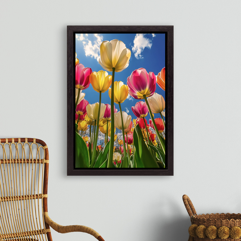 Schilderij Fleurige Tulpen in zwarte baklijst